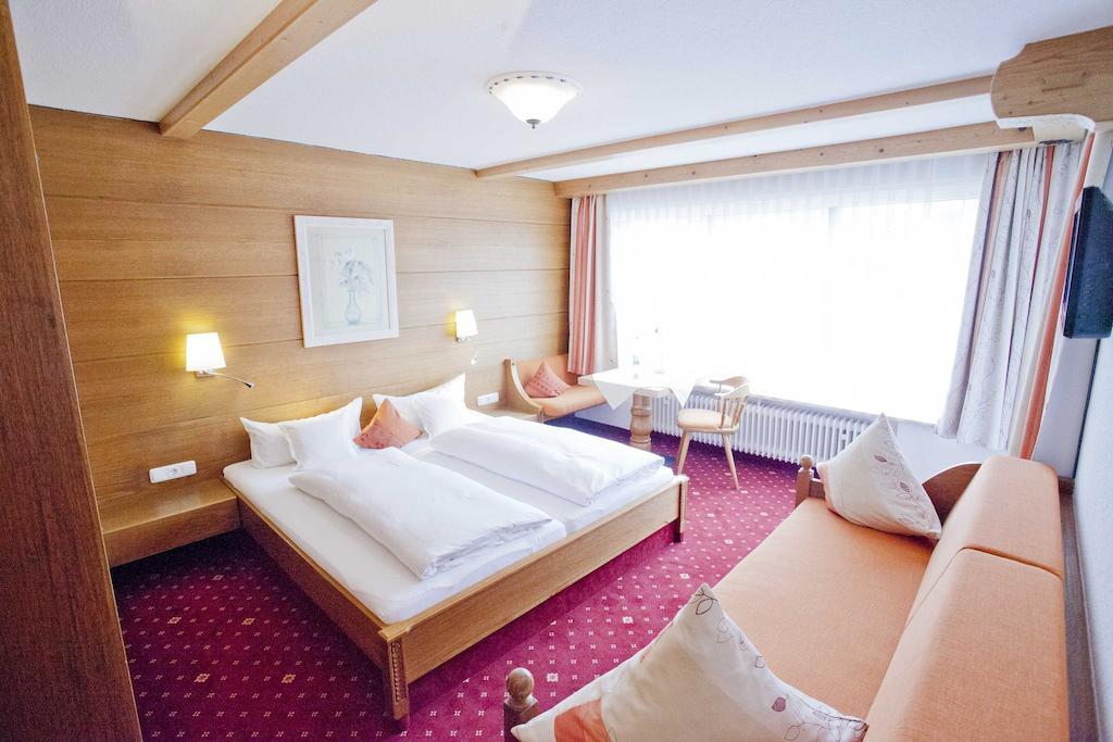 Gaestehaus Birkenhof オーベルストドルフ 部屋 写真