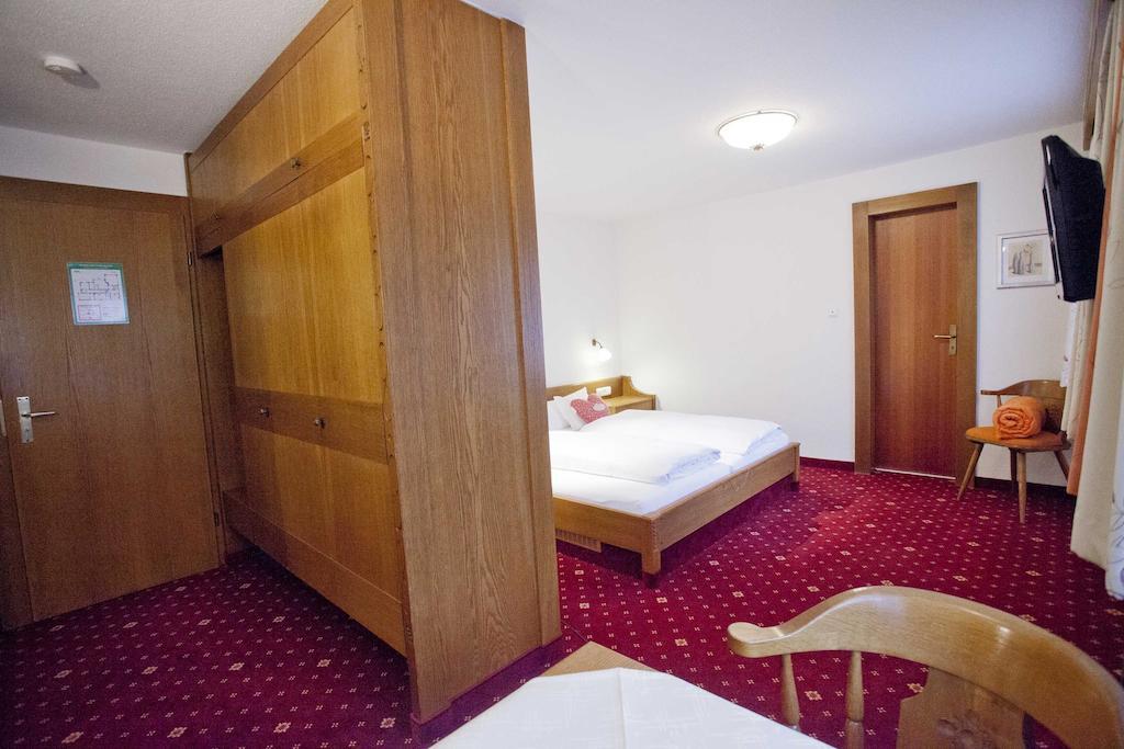 Gaestehaus Birkenhof オーベルストドルフ 部屋 写真